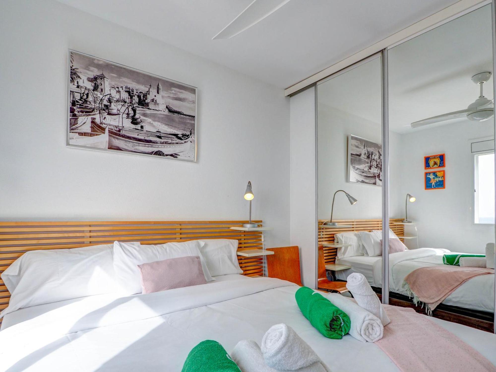 Marina Duplex By Hello Homes Sitges Eksteriør billede